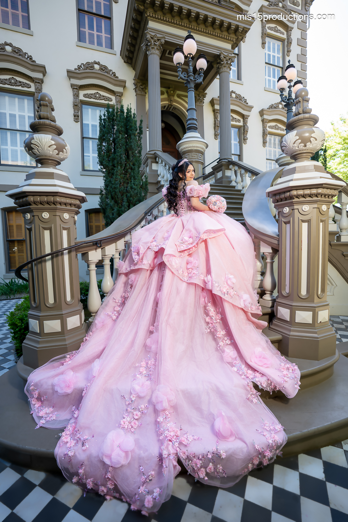 Quinceañera Photographer Standford Mansion Sacramento
